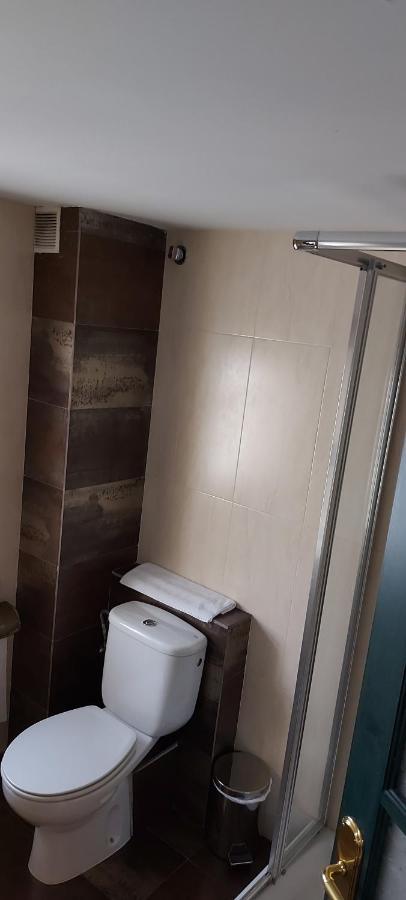 Apartamentos Ebro レイノサ エクステリア 写真