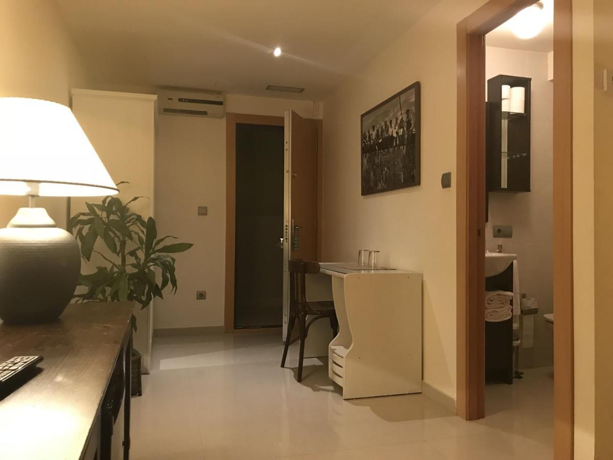Apartamentos Ebro レイノサ エクステリア 写真