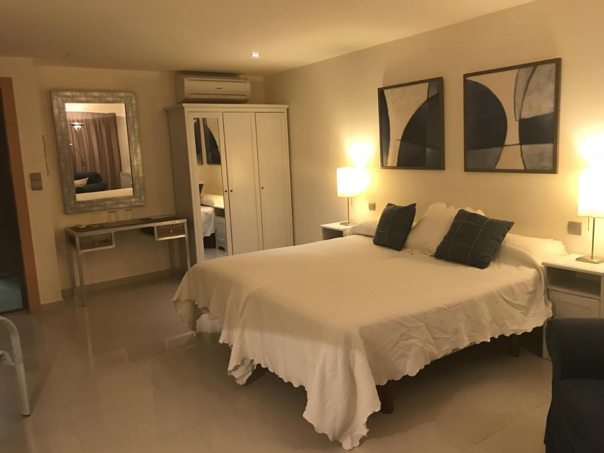 Apartamentos Ebro レイノサ エクステリア 写真