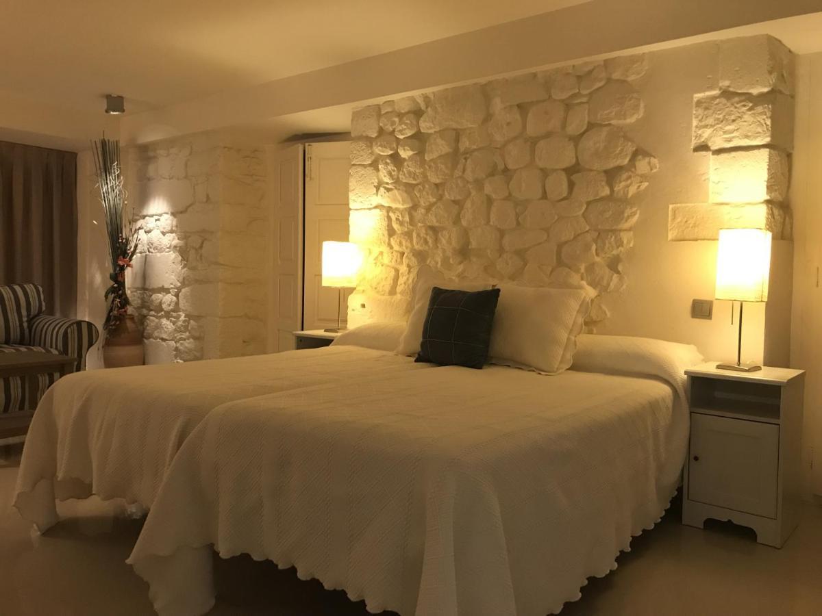 Apartamentos Ebro レイノサ エクステリア 写真